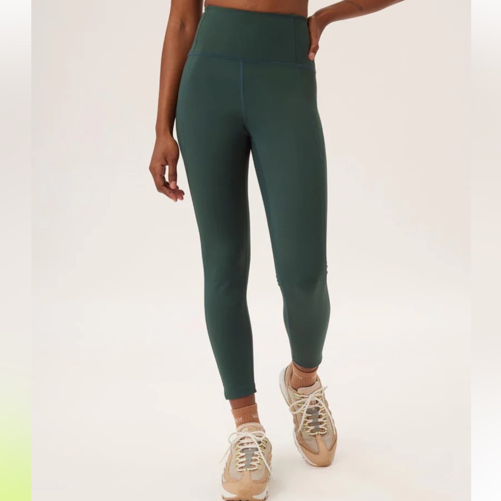 Girlfriend Collective Compressive High-Rise Legging in Moss size XS